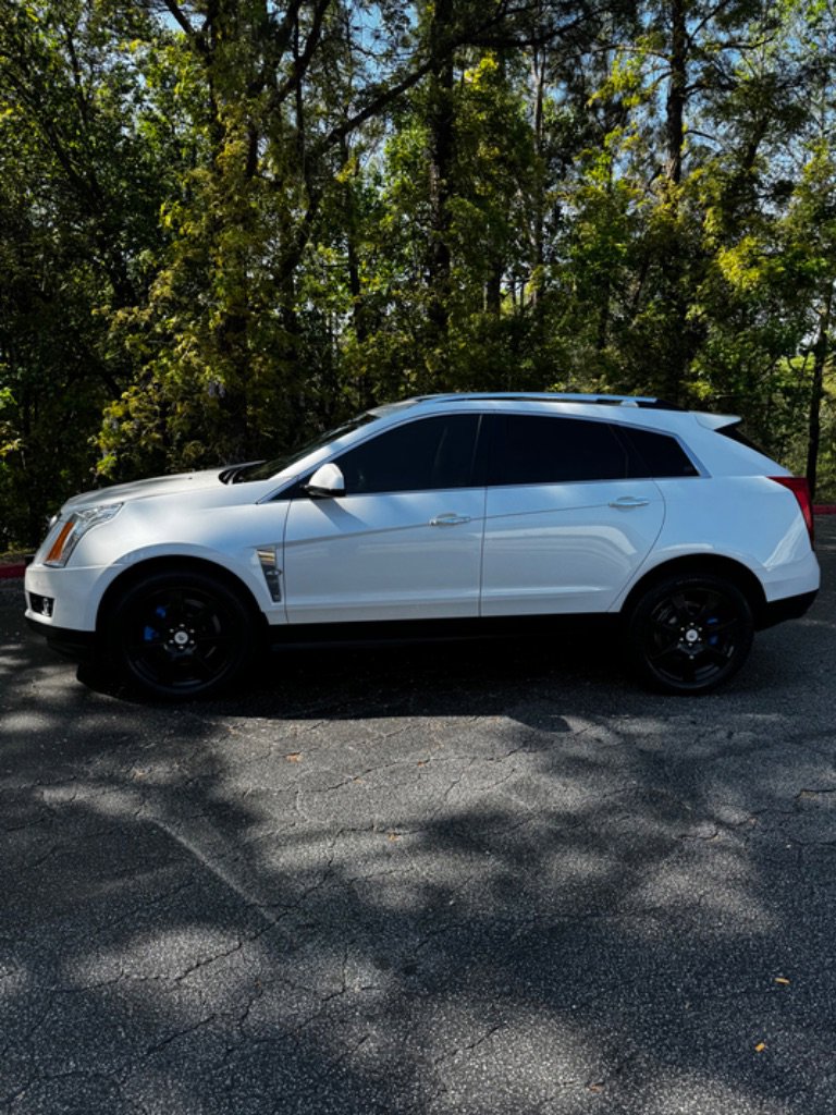 Used 2011 Cadillac SRX Premium image 2