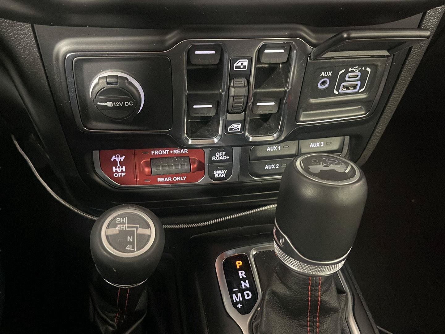 Used 2022 Jeep Wrangler Unlimited Rubicon w/ LED Lighting Group AWD/4WD image 42