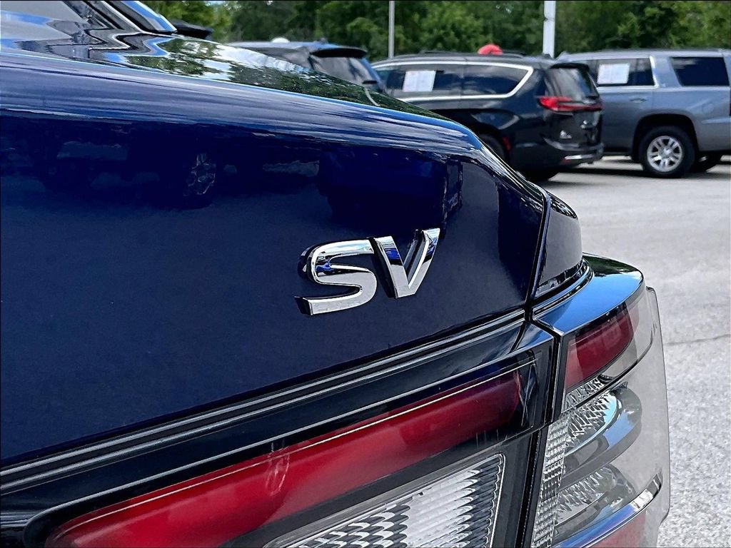 Used 2021 Nissan Maxima 3.5 SV w/ Floor Mat Group FWD image 9