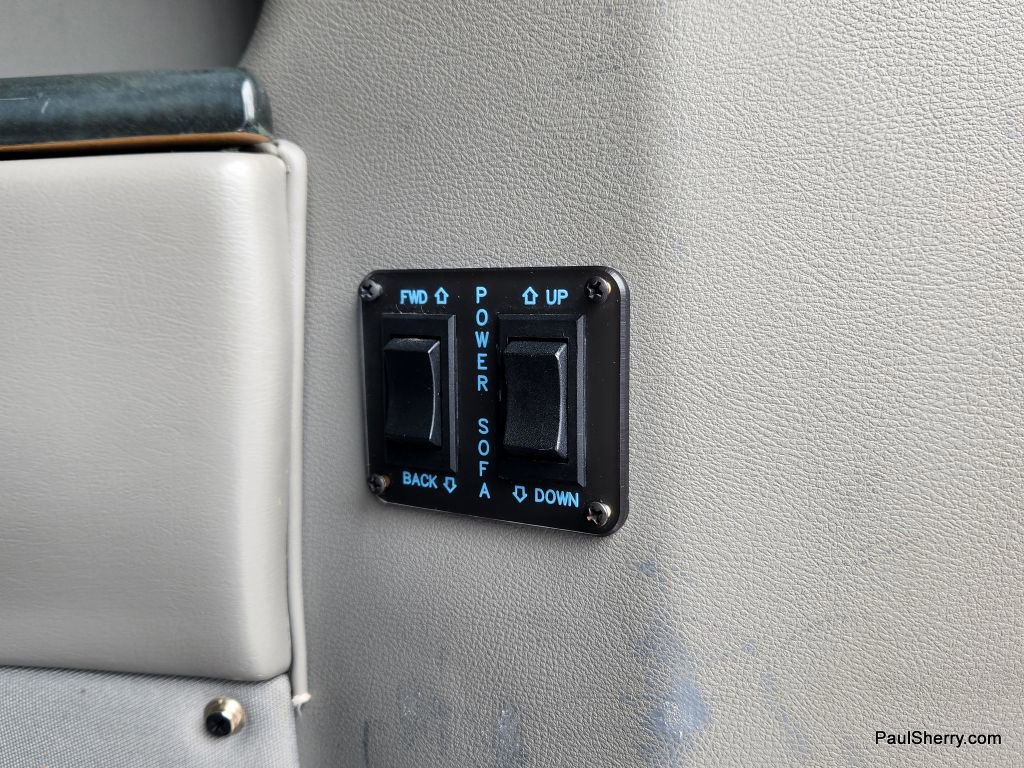 Used 2017 Ford Transit 150 XLT image 16