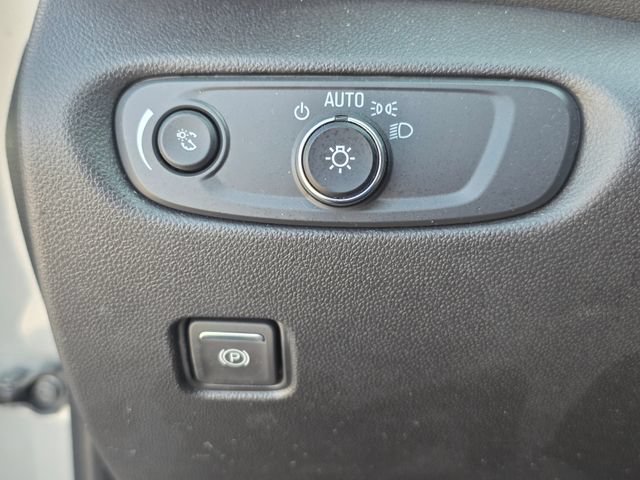Used 2025 Chevrolet Blazer LT AWD/4WD image 32