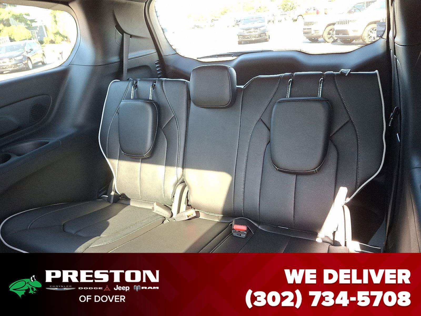 New 2026 Chrysler Pacifica Limited w/ S Appearance Package image 11