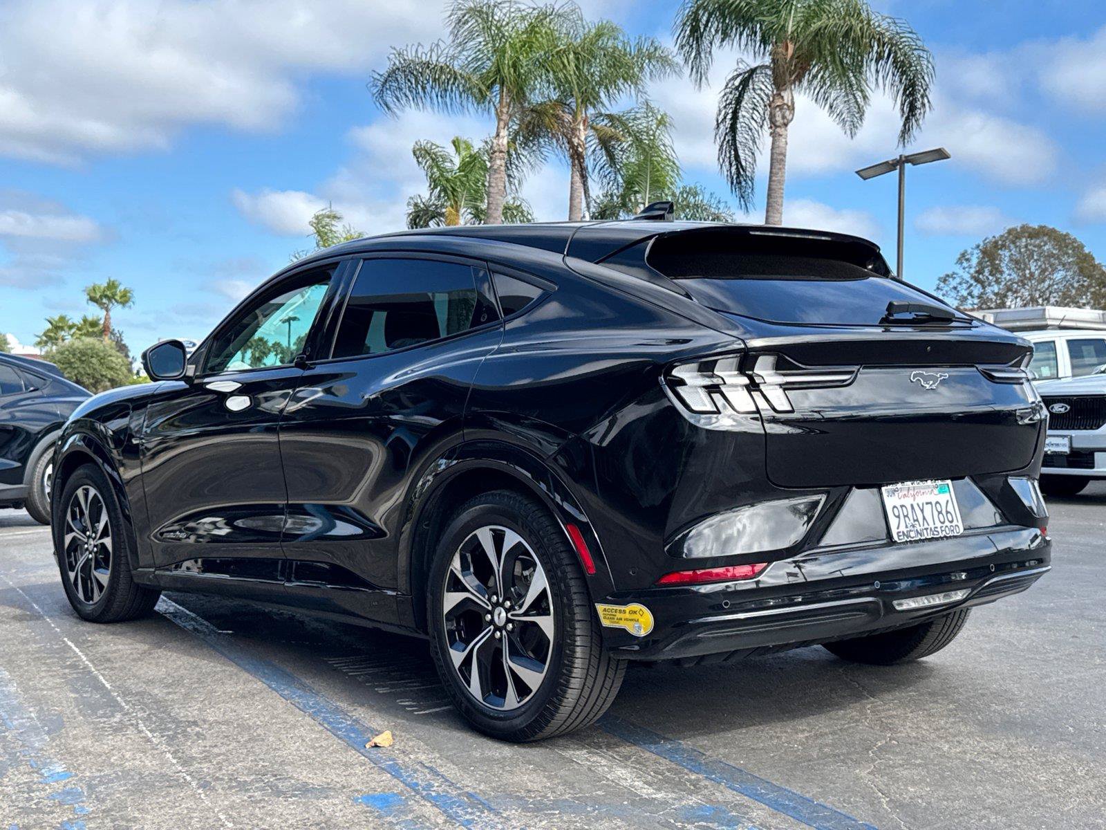 Used 2022 Ford Mustang Mach-E Premium AWD/4WD image 9