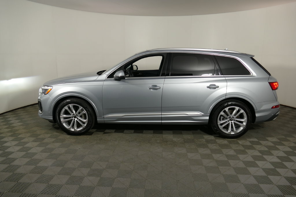 Certified 2026 Audi Q7 3.0T Premium Plus w/ Premium Plus Package AWD/4WD image 8