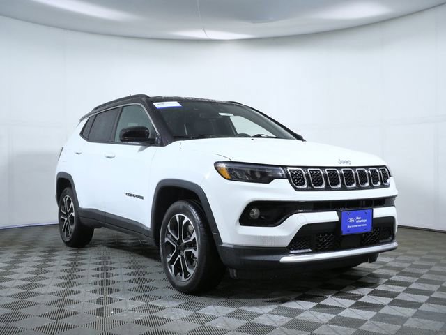 Used 2023 Jeep Compass Limited AWD/4WD image 1
