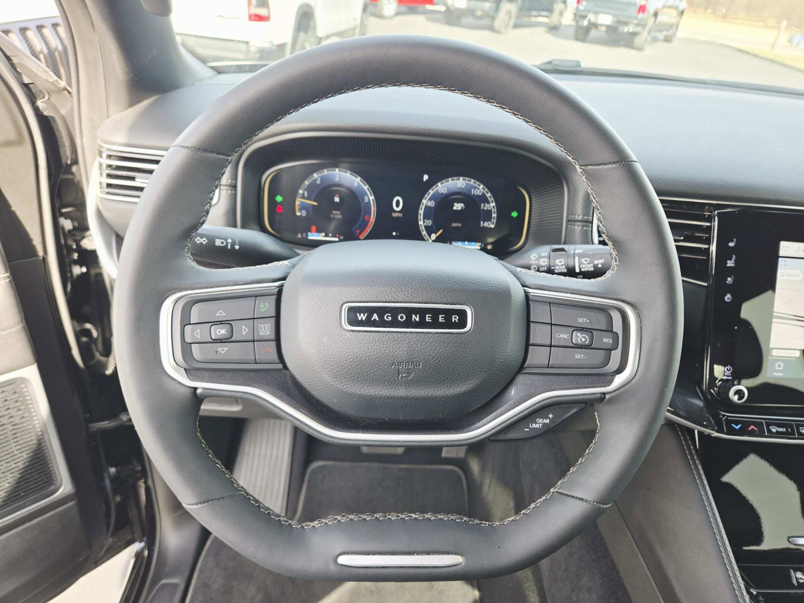 Used 2024 Jeep Wagoneer L 4WD w/ Premium Group I image 27