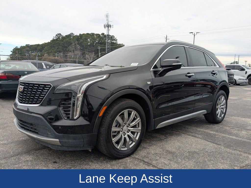 Used 2021 Cadillac XT4 Premium Luxury w/ Cold Weather Package image 9