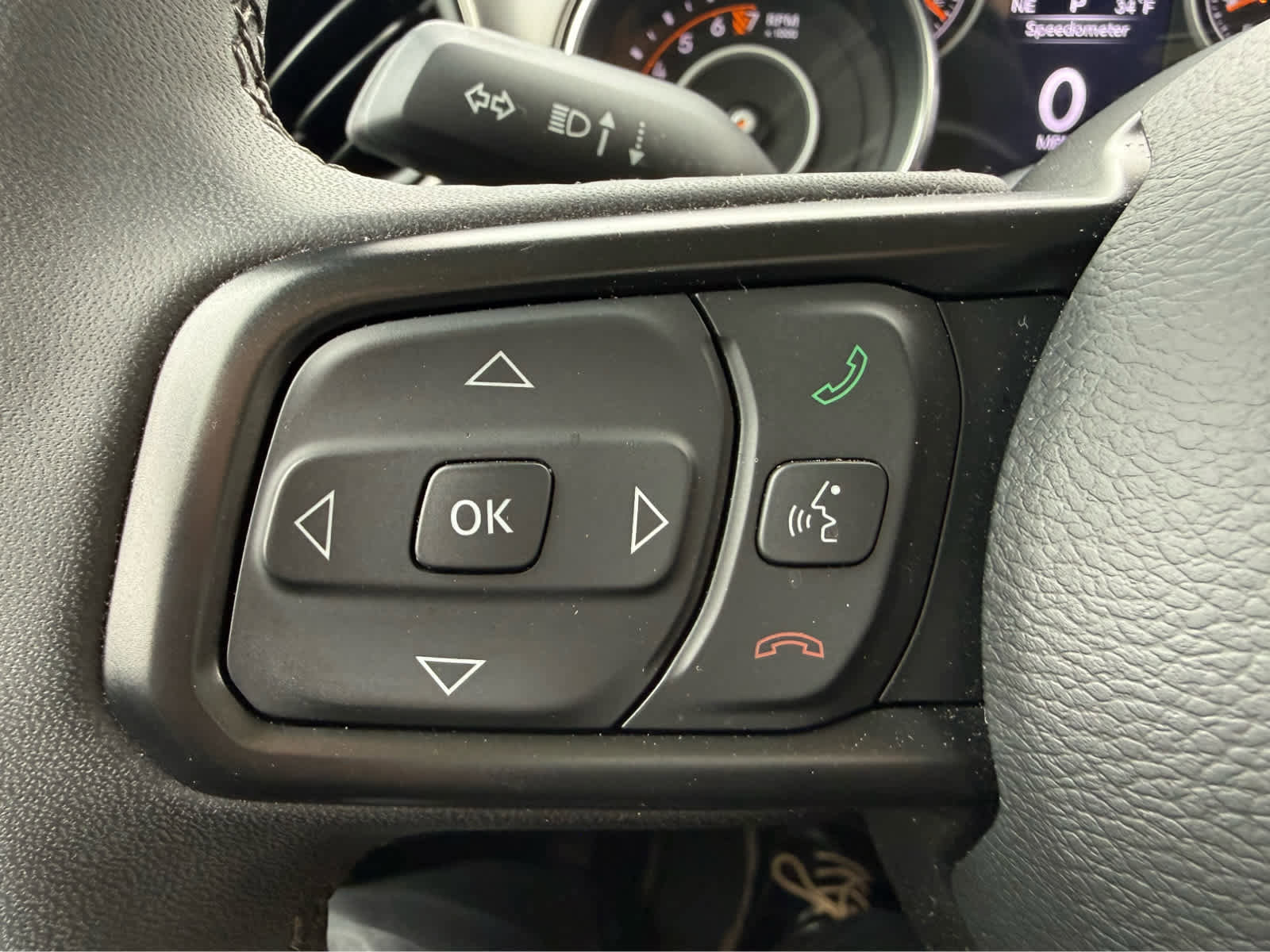 Used 2023 Jeep Gladiator Sport AWD/4WD image 18