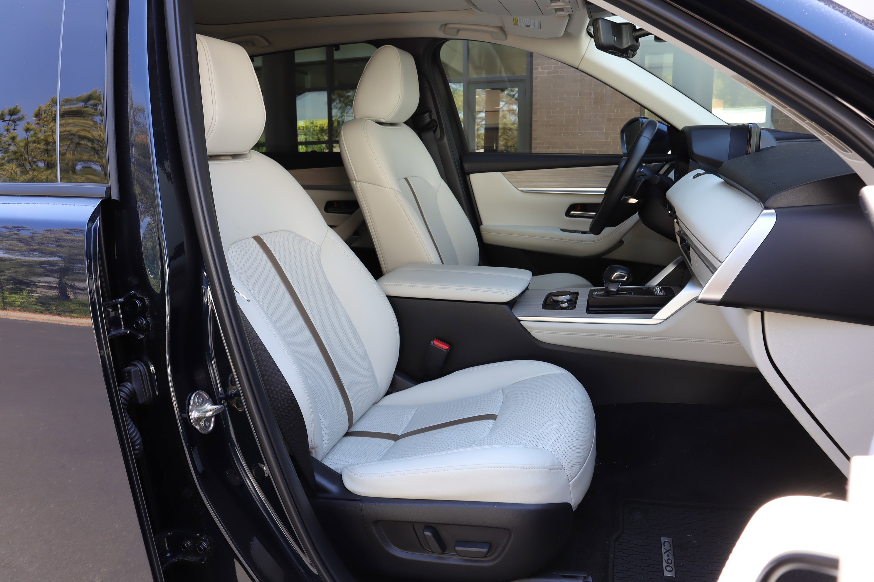 Certified 2024 MAZDA CX-90 Plug-In Hybrid w/ Premium Plus AWD/4WD image 27