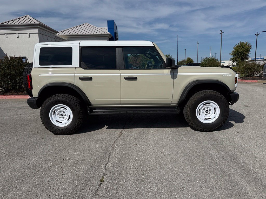 Used 2026 Ford Bronco Heritage Edition AWD/4WD image 8