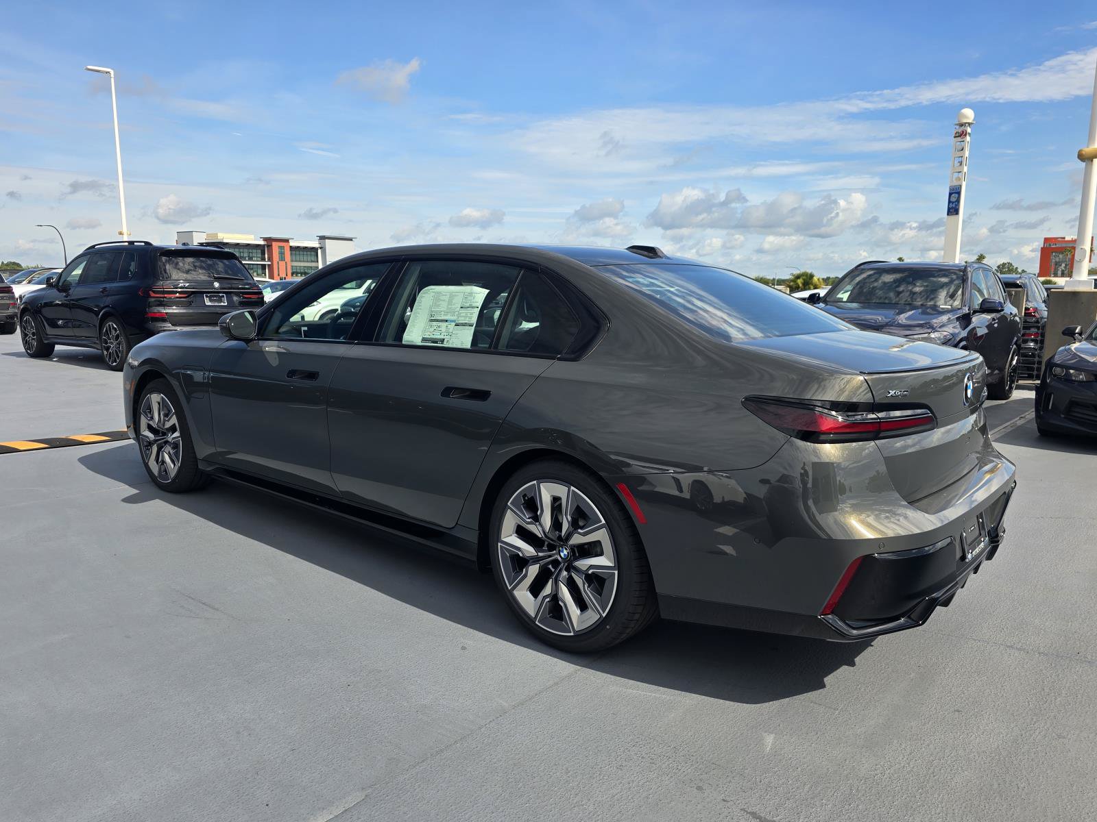 New 2026 BMW 750e xDrive w/ Premium Package AWD/4WD image 26