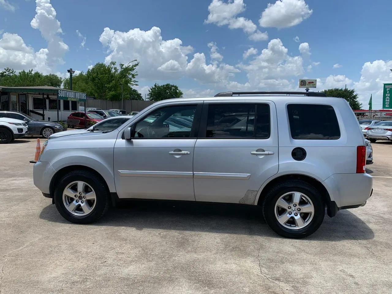 Used 2011 Honda Pilot EX-L image 9