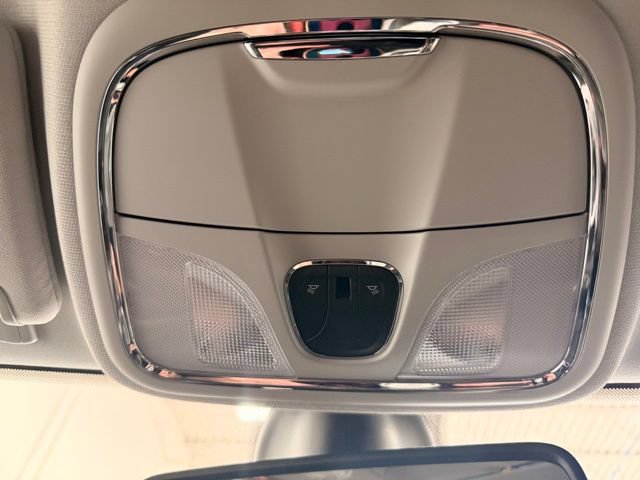 Used 2020 Jeep Cherokee Trailhawk w/ Comfort & Convenience Group AWD/4WD image 47
