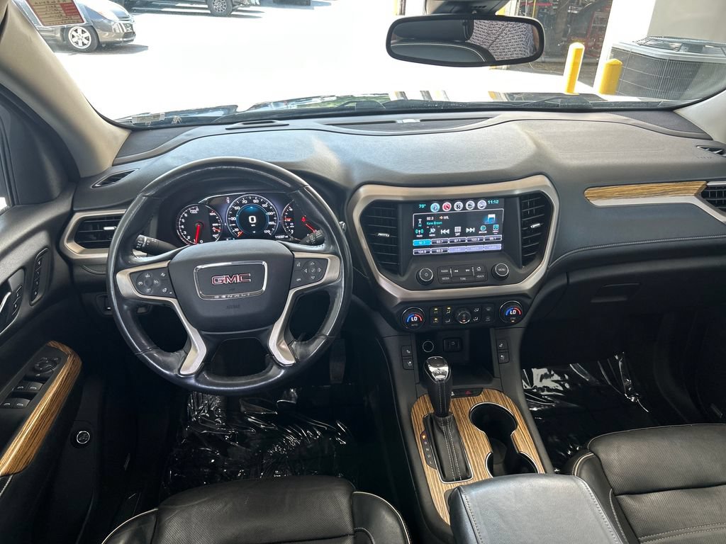 Used 2017 GMC Acadia Denali w/ Technology Package AWD/4WD image 15