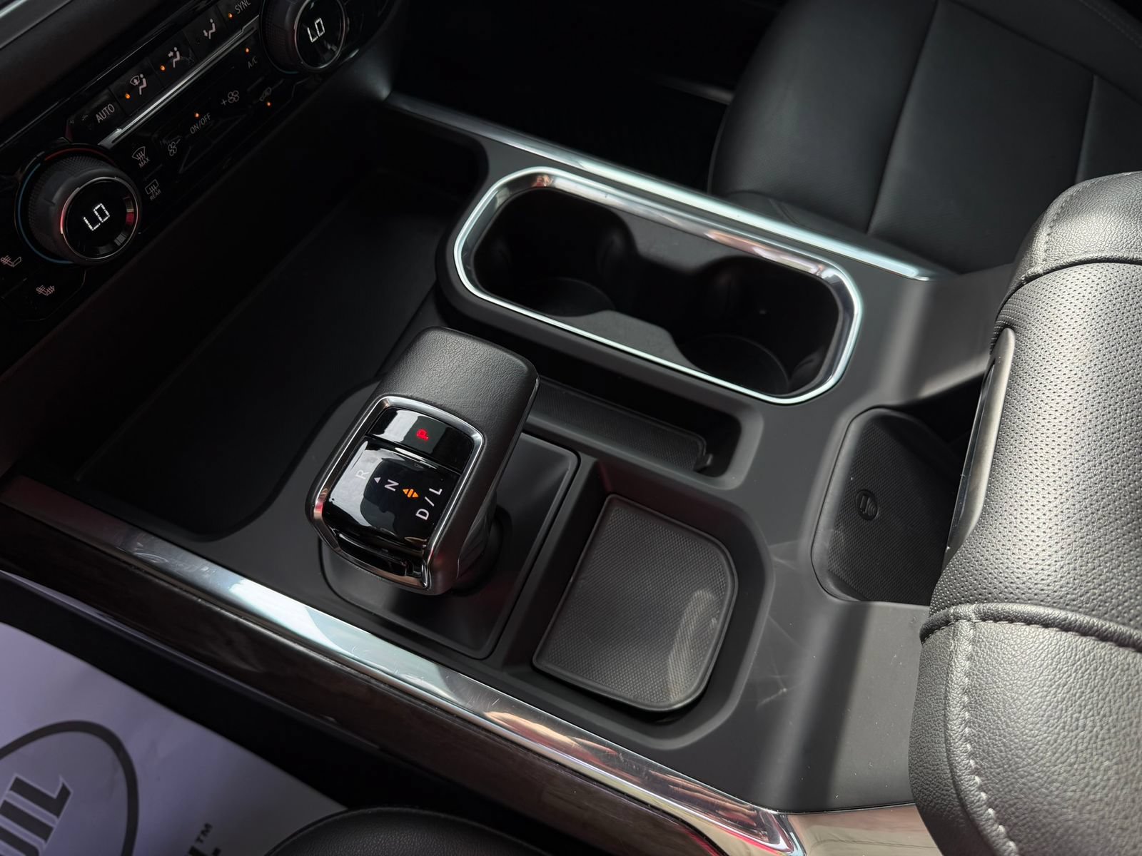 Used 2022 Chevrolet Silverado 1500 LTZ w/ Technology Package RWD image 19