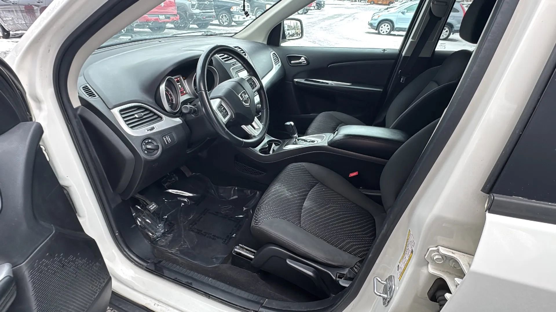 Used 2018 Dodge Journey SE w/ Connectivity Group image 17