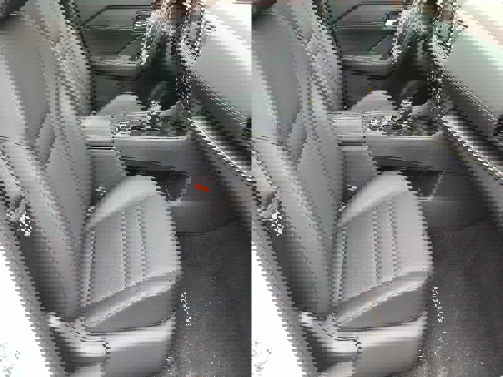 Used 2023 Nissan Rogue SV w/ SV Premium B Package image 6