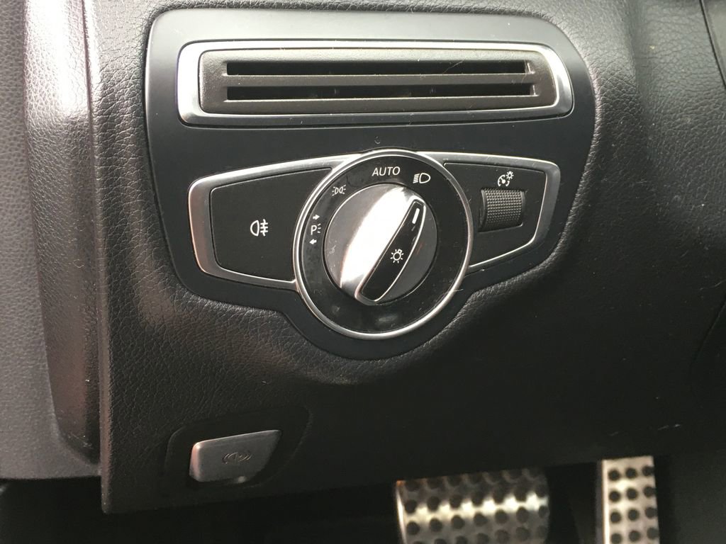 Used 2016 Mercedes-Benz C 300 4MATIC Sedan image 17