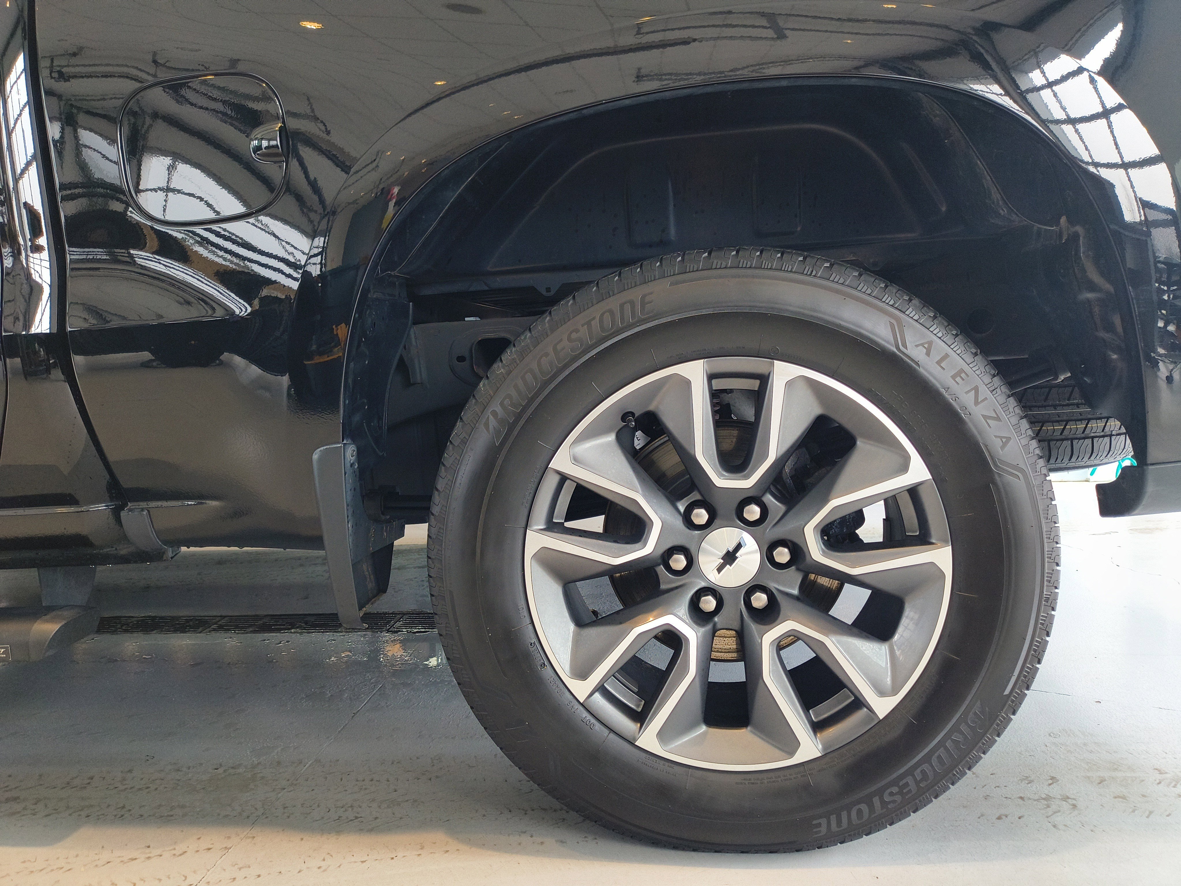 Used 2024 Chevrolet Silverado 1500 RST image 25