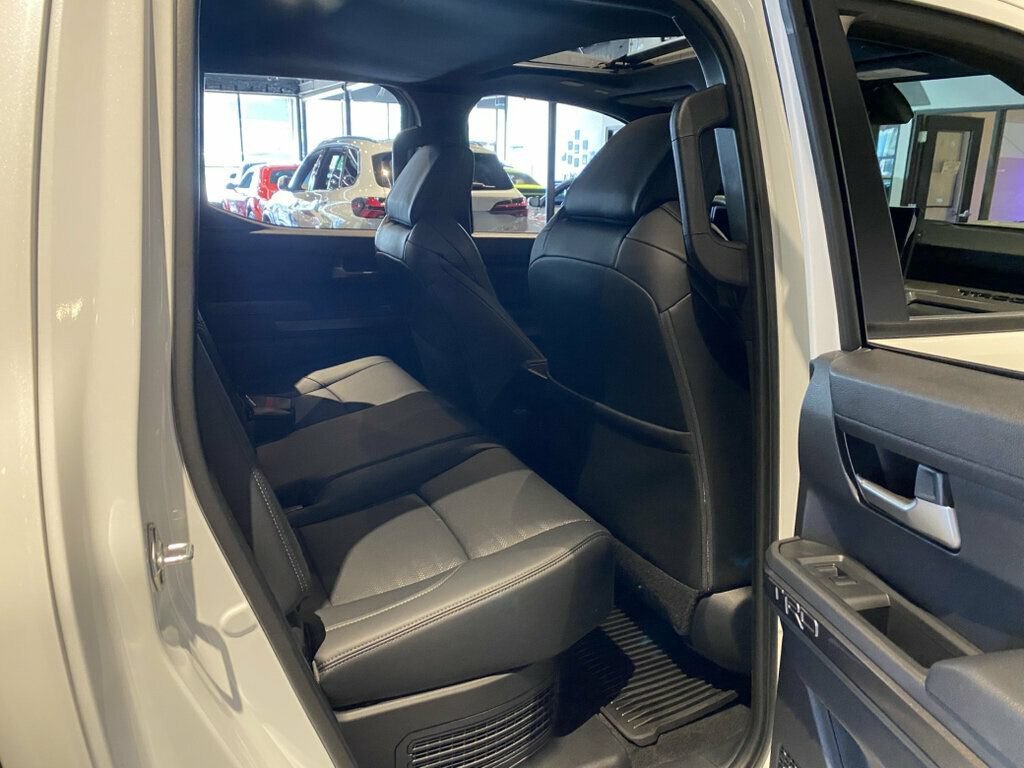 Used 2025 Toyota Tacoma TRD Sport w/ TRD Sport Premium Package AWD/4WD image 30