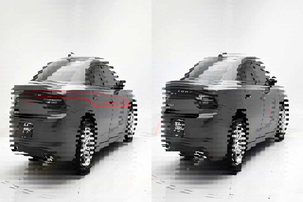 Used 2023 Dodge Charger SXT w/ Cold Weather Package image 9