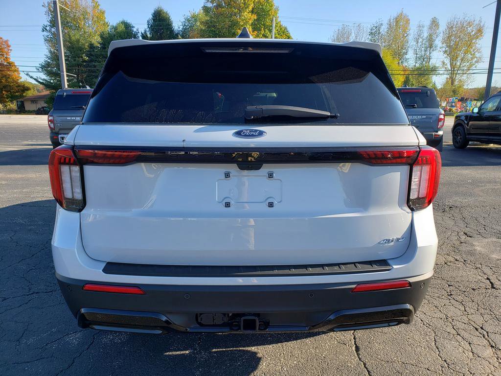 New 2026 Ford Explorer ST-Line image 6