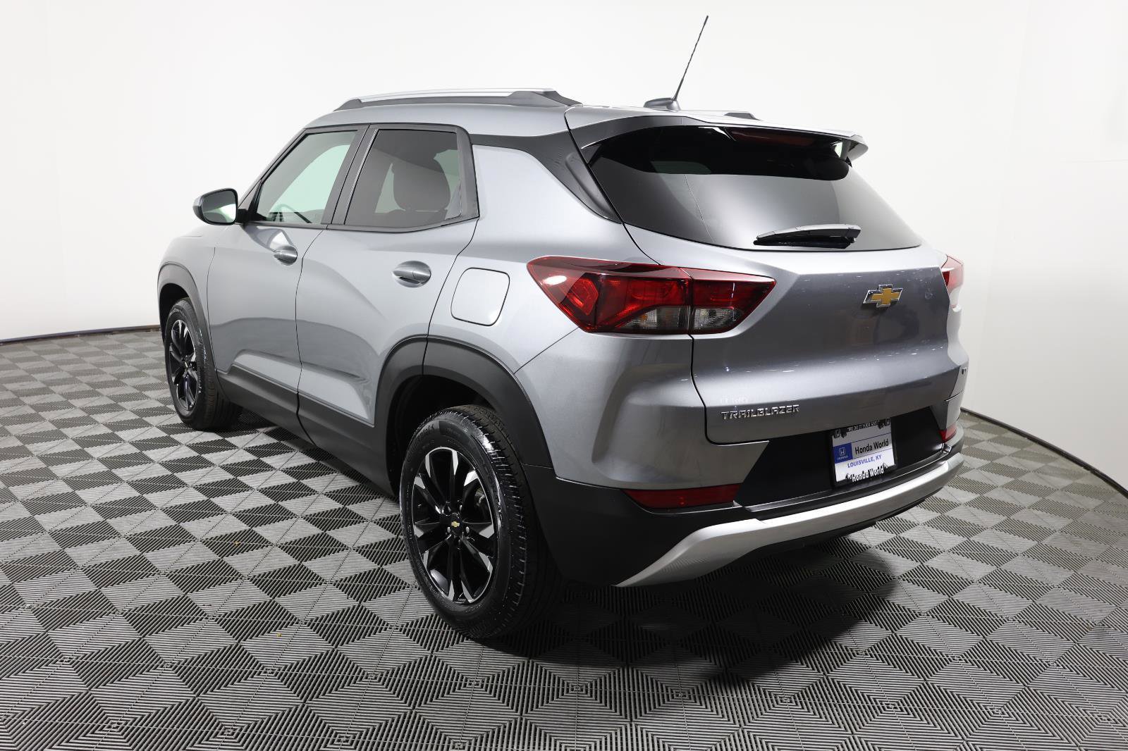 Used 2023 Chevrolet TrailBlazer LT FWD image 7