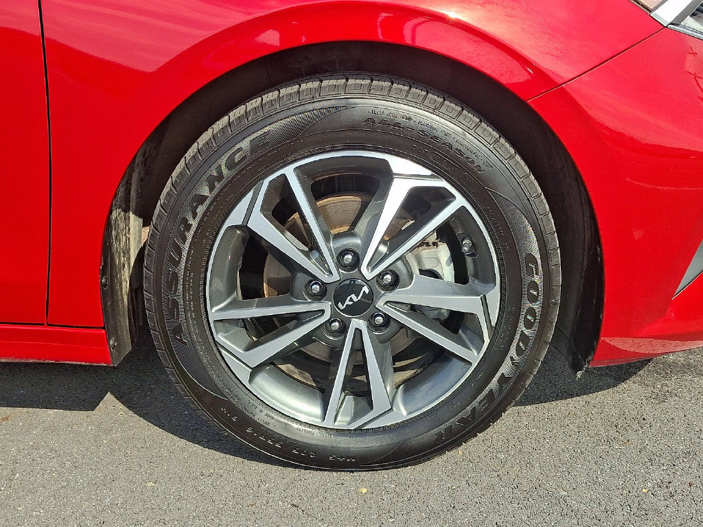 Used 2024 Kia Forte LXS FWD image 8