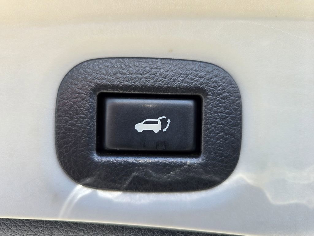 Used 2015 Nissan Rogue SL image 14