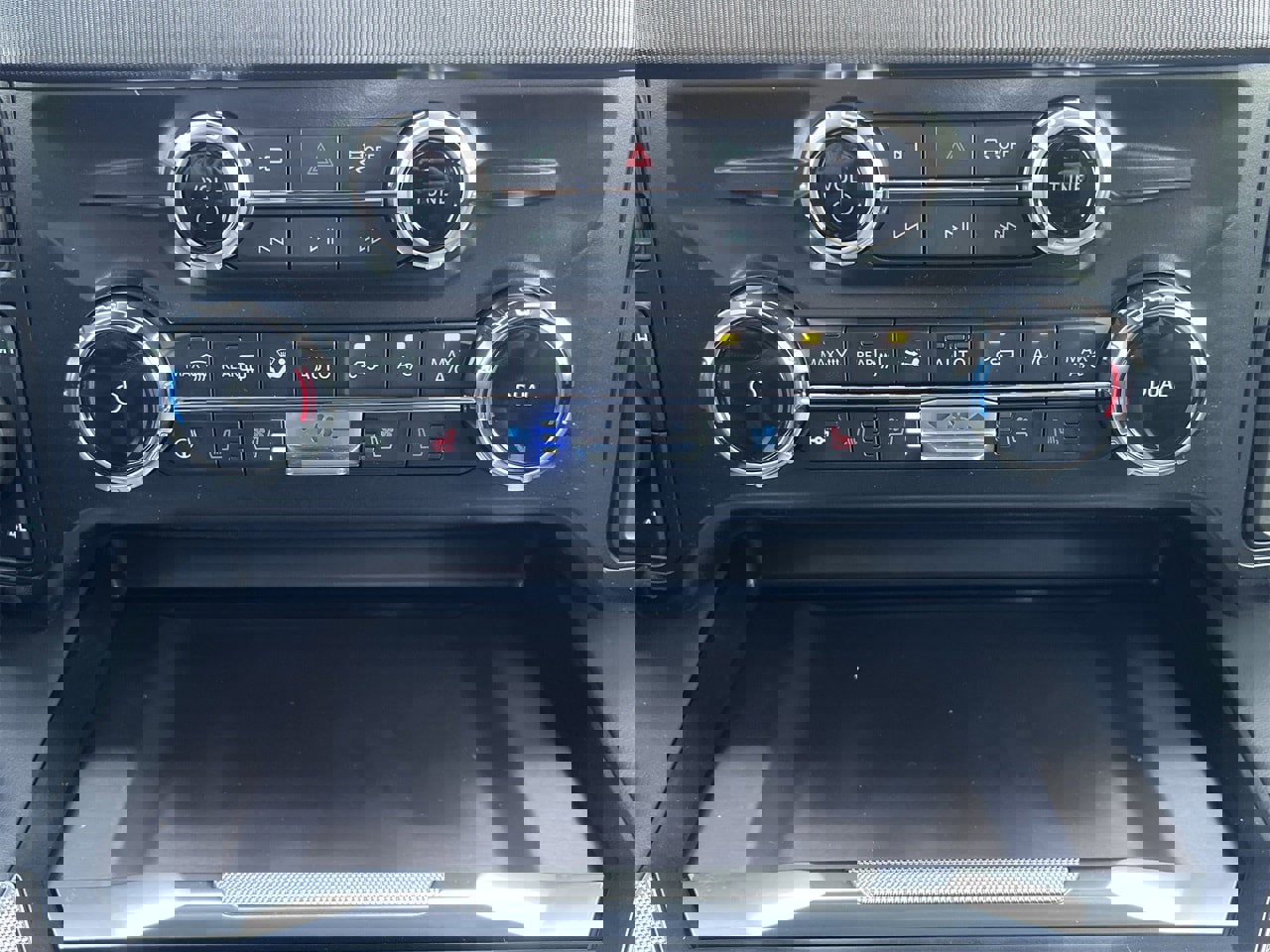 New 2026 Ford F250 Platinum image 8