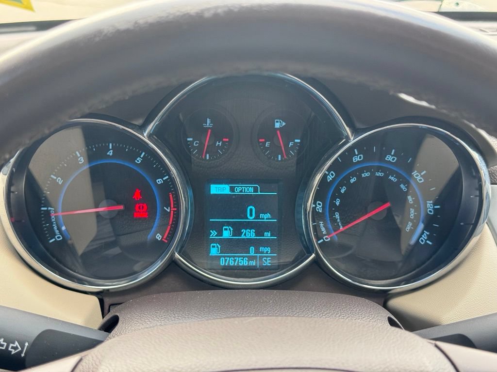 Used 2014 Chevrolet Cruze LT w/ Enhanced Safety Package FWD image 12