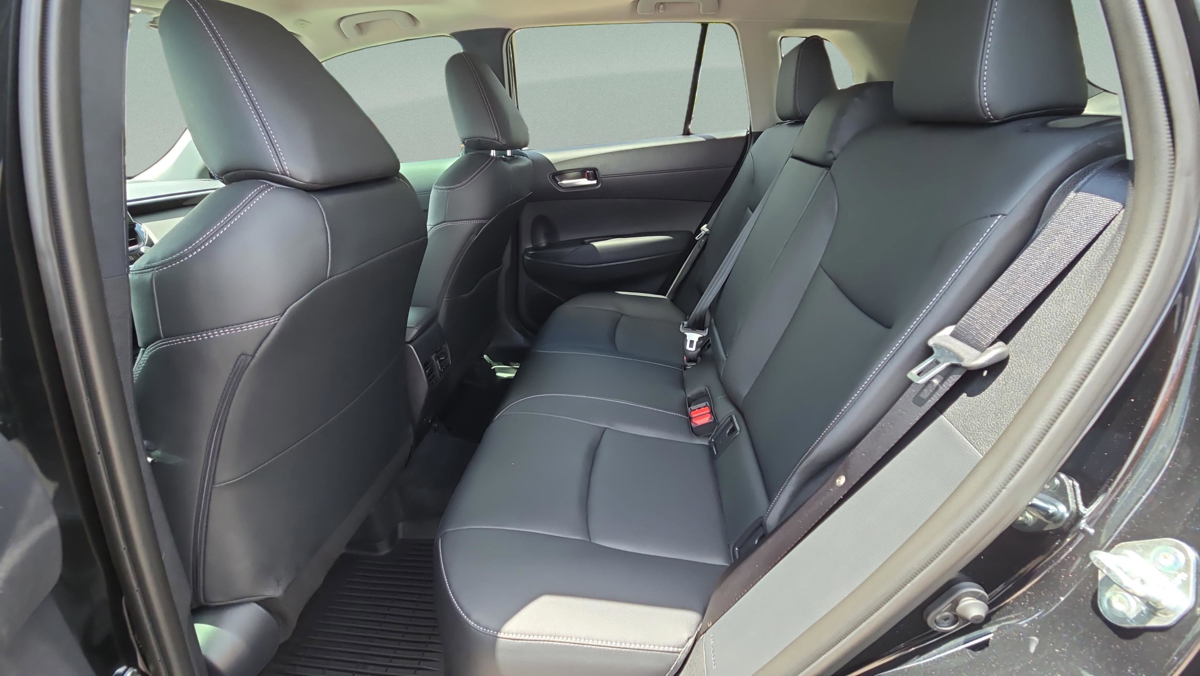 Certified 2026 Toyota Corolla Cross XLE w/ Convenience Package FWD image 12