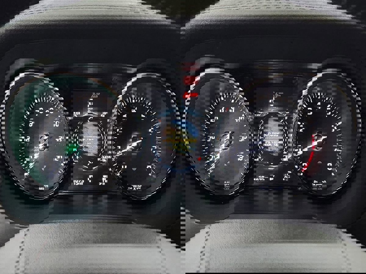 Used 2016 Land Rover Range Rover Evoque SE Premium image 34