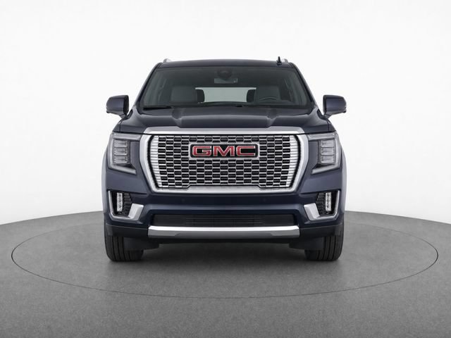Used 2024 GMC Yukon Denali w/ Advanced Technology Package AWD/4WD image 5