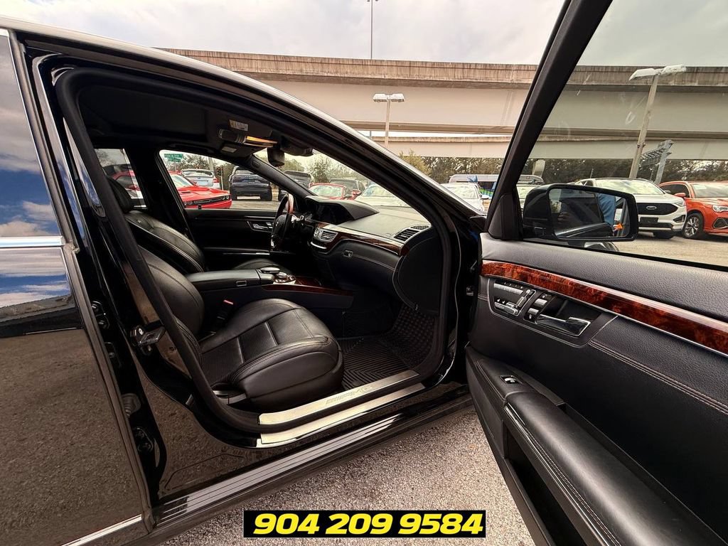 Used 2013 Mercedes-Benz S 63 AMG image 32