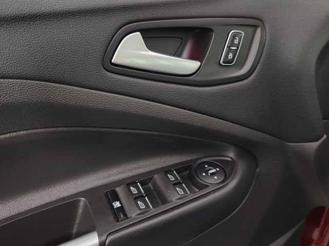 Used 2016 Ford C-MAX SEL w/ Equipment Group 303A FWD image 12