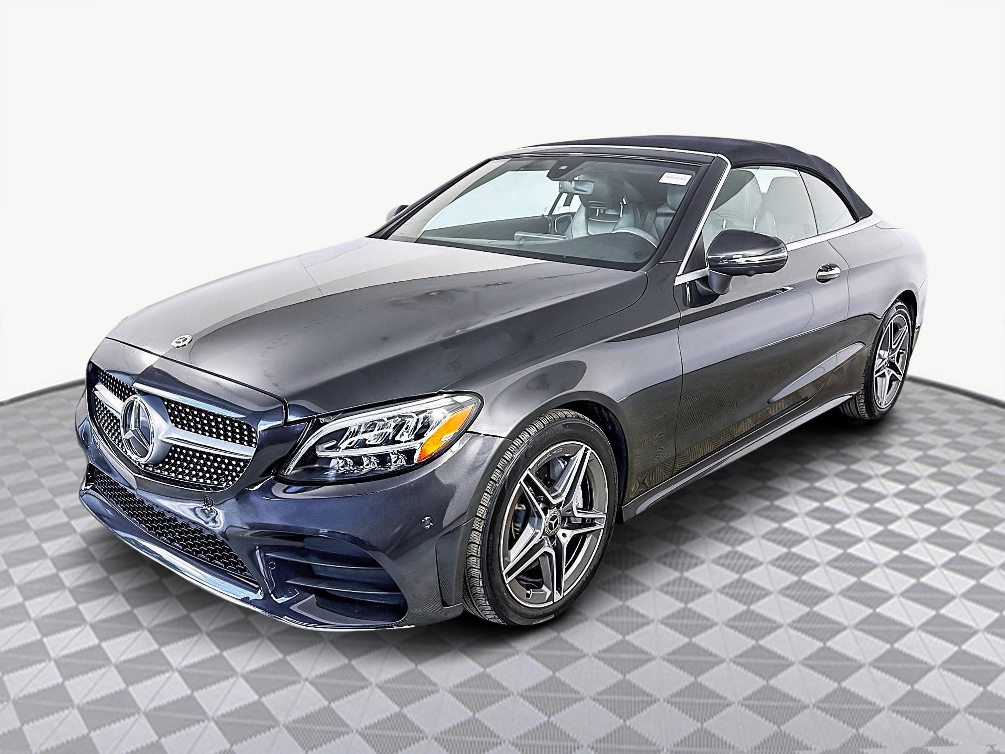 Used 2019 Mercedes-Benz C 300 4MATIC Cabriolet image 4