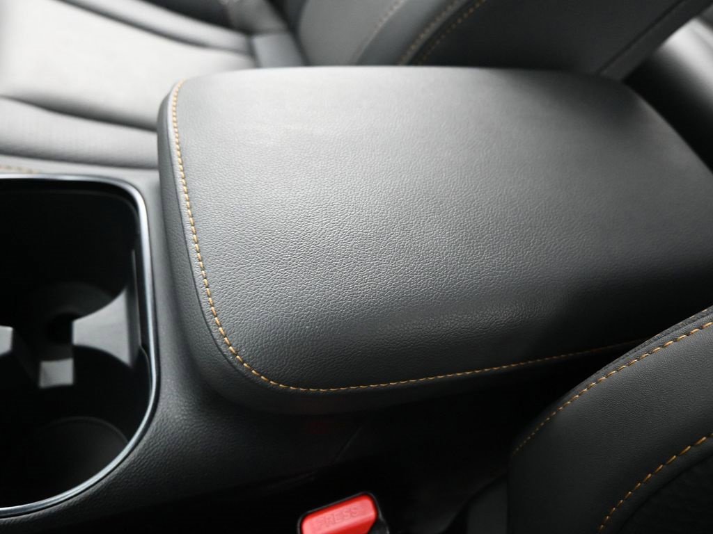 Used 2025 Subaru Outback Wilderness w/ Wilderness Package image 39