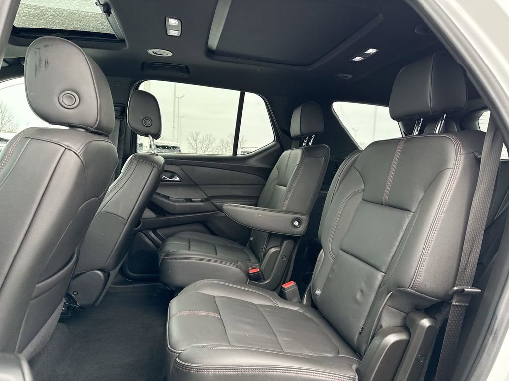 Used 2023 Chevrolet Traverse RS image 23