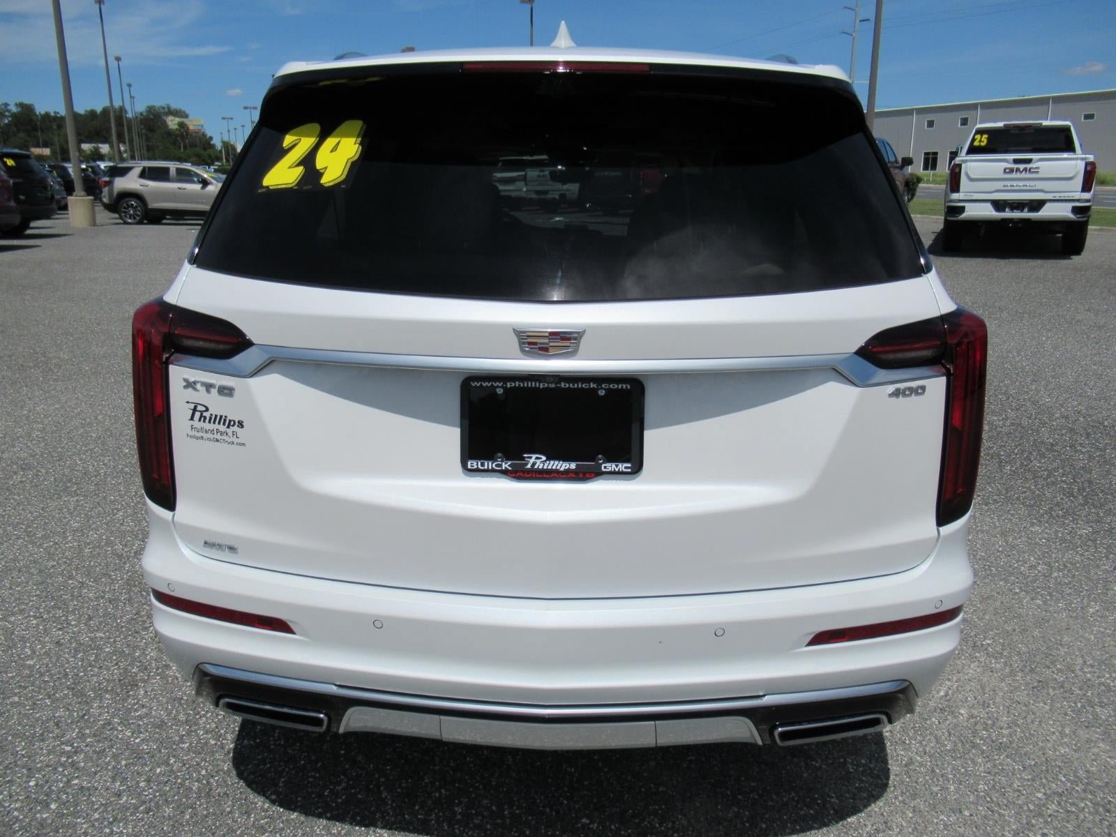 Used 2024 Cadillac XT6 Premium Luxury w/ Technology Package AWD/4WD image 6