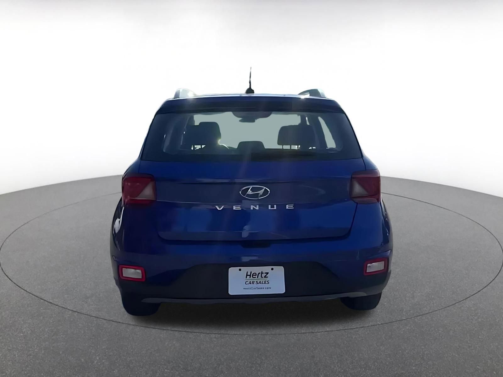 Used 2025 Hyundai Venue SEL image 12