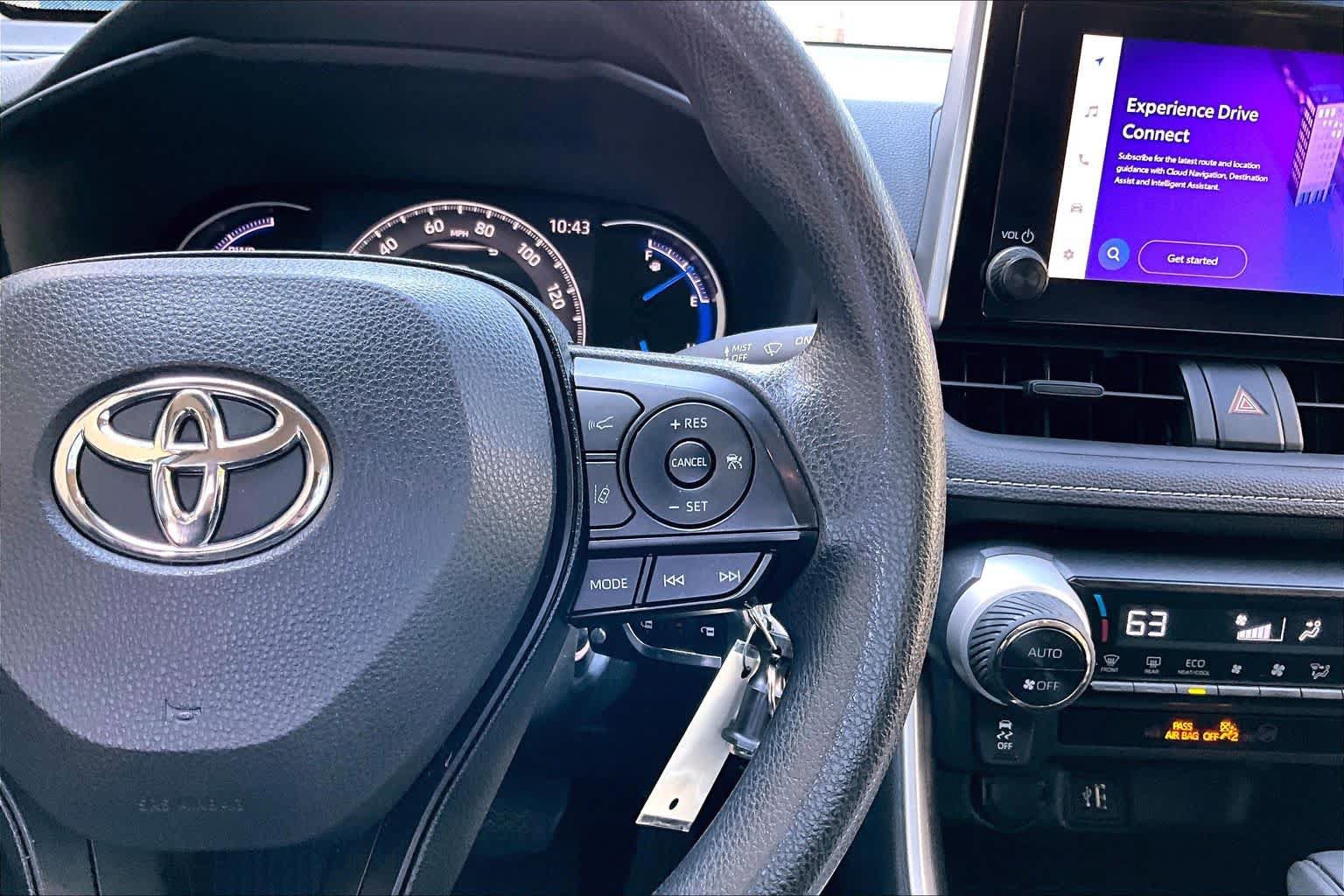 Certified 2023 Toyota RAV4 LE AWD/4WD image 25