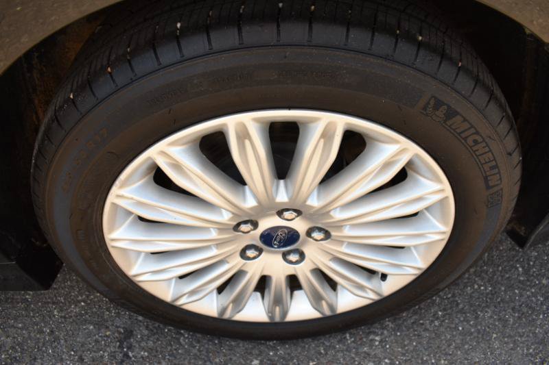 Used 2013 Ford Fusion Energi Titanium w/ Driver Assist Pkg FWD image 27