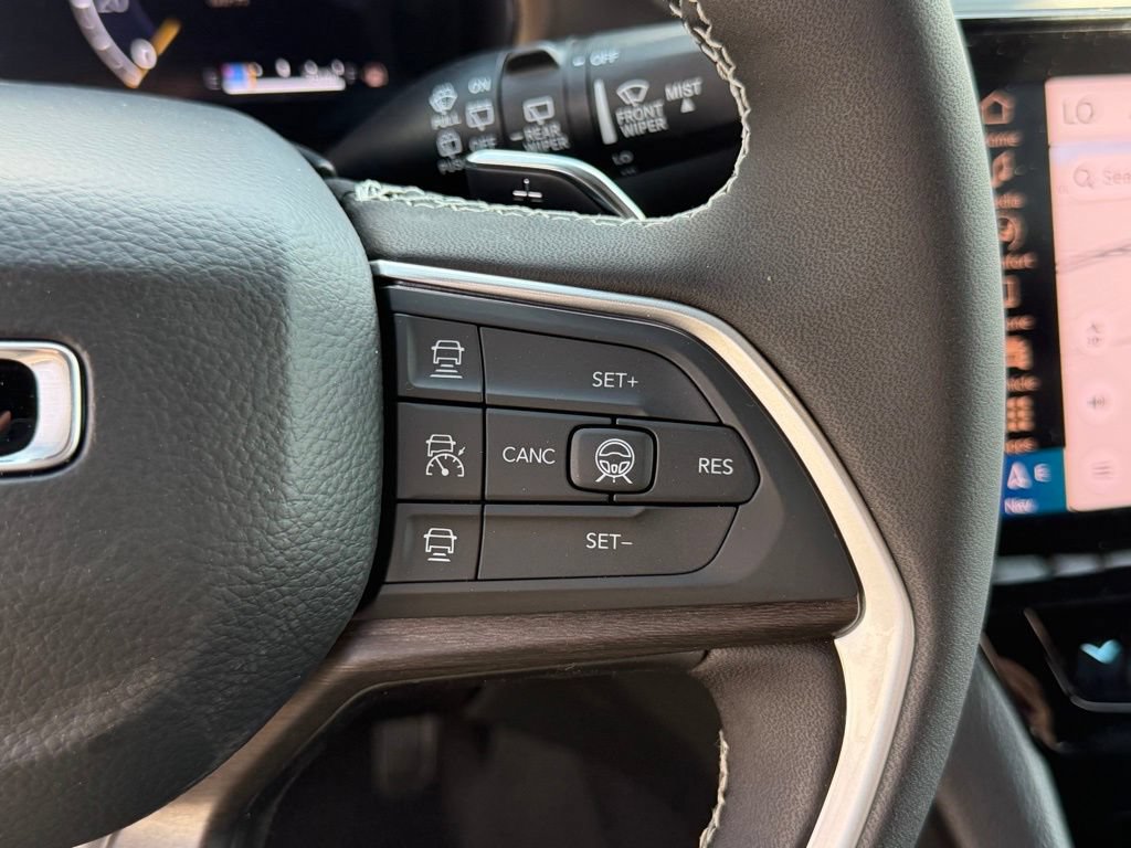 New 2026 Jeep Grand Cherokee Altitude AWD/4WD image 16
