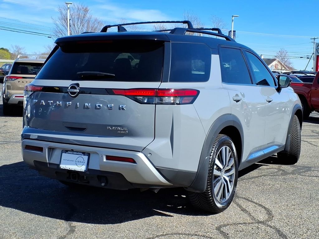 Used 2022 Nissan Pathfinder Platinum AWD/4WD image 3
