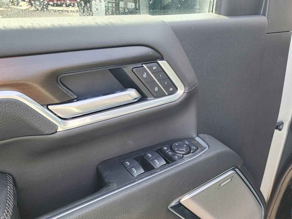 New 2026 GMC Sierra 3500 Denali w/ LPO, Black Badging Package image 16