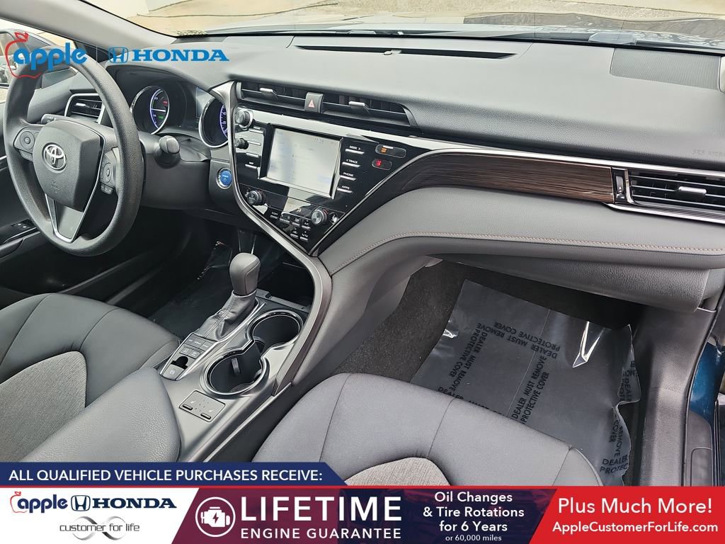 Used 2019 Toyota Camry LE image 21