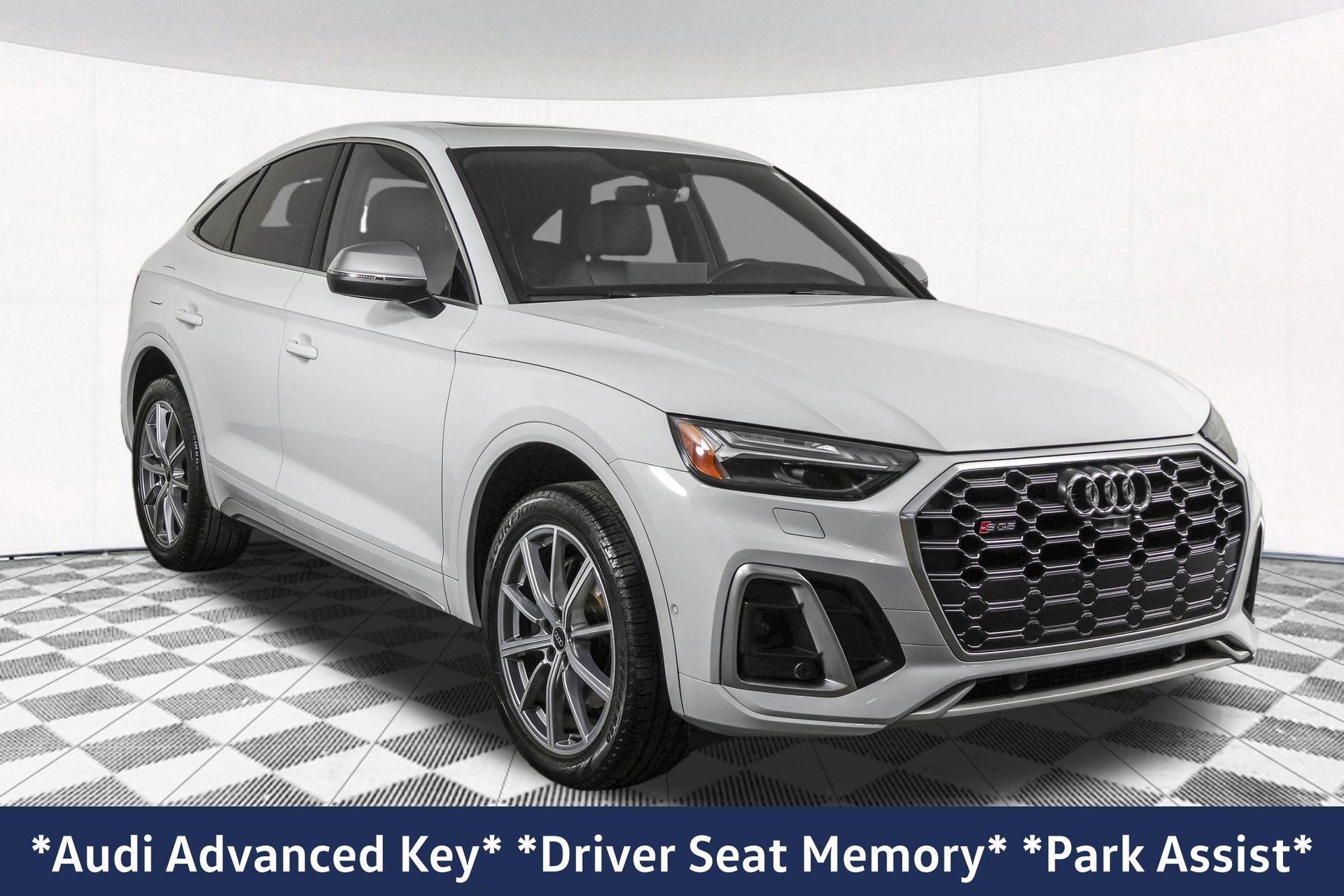 Used 2023 Audi SQ5 Prestige w/ Prestige Package AWD/4WD image 13