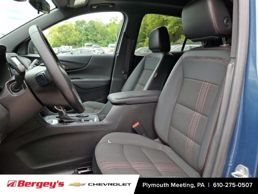 Used 2024 Chevrolet Equinox RS w/ LPO, Cargo Package AWD/4WD image 16