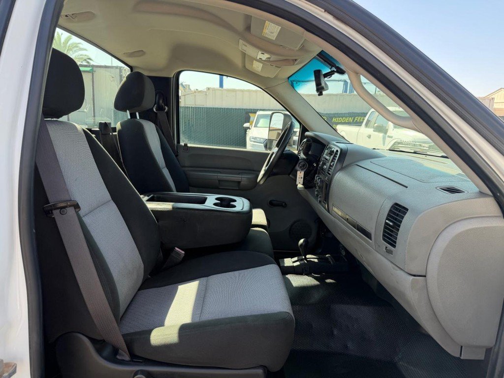 Used 2009 Chevrolet Silverado 1500 W/T AWD/4WD image 21